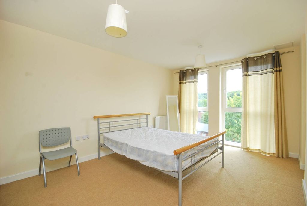 Property photo 3 of 7