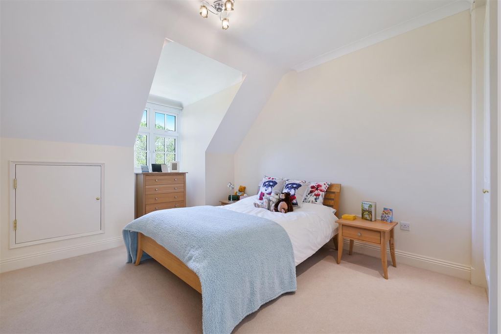 Additional image 29 of 2 bed flat for saleFlanchford Road, Reigate RH2