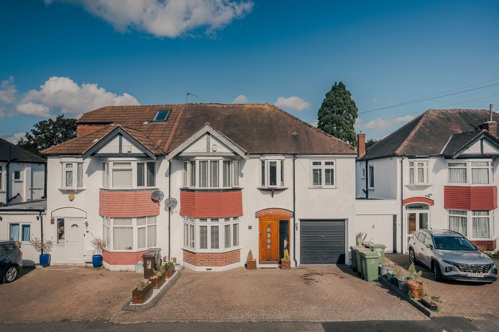 Property photo 1 of 17