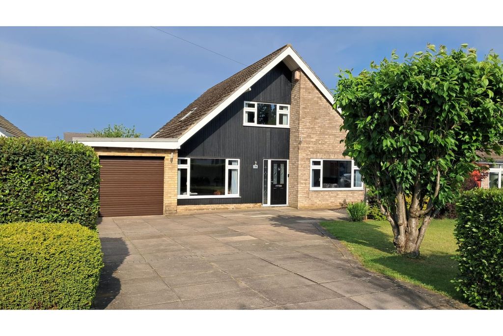 Property photo 1 of 21