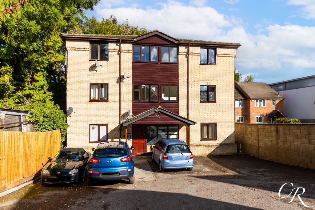 Property photo 1 of 9