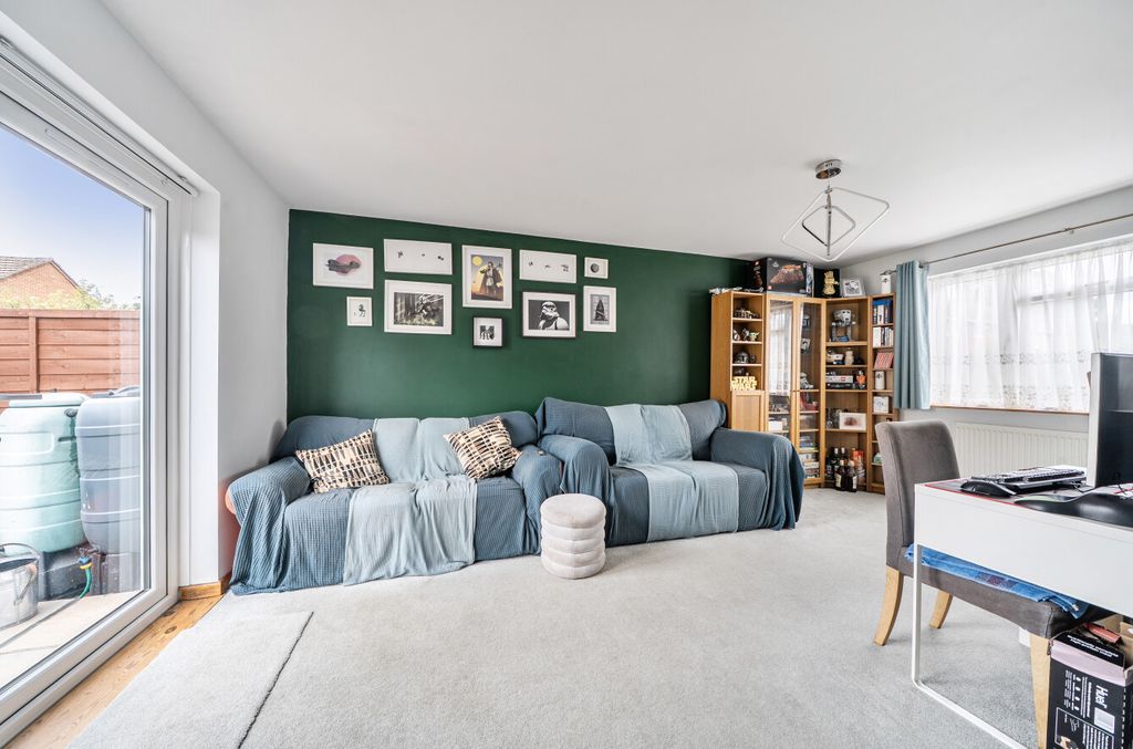 Property photo 3 of 9 1515690-9-6A9Add7...
