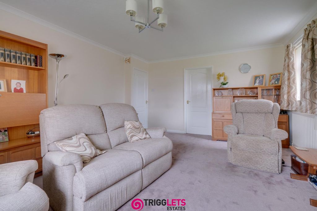 Property photo 3 of 18