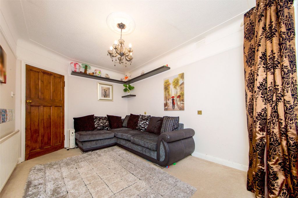 Property photo 1 of 7 Picture No. 06