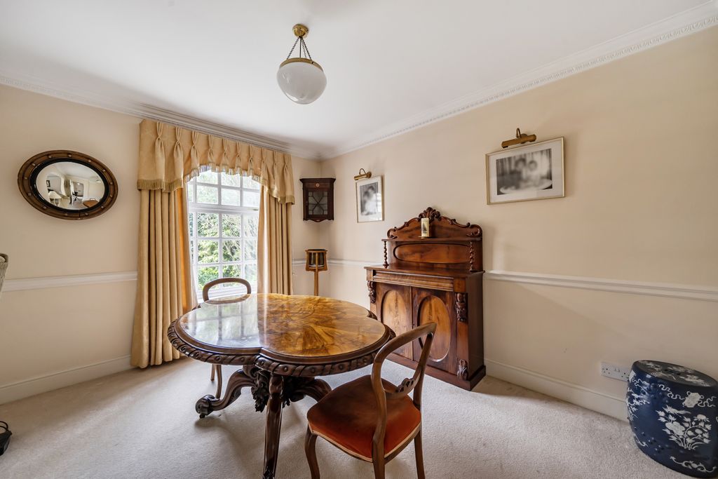 Property photo 3 of 22 Dining Room