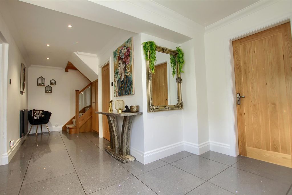 Property photo 2 of 17 cc4.Jpg