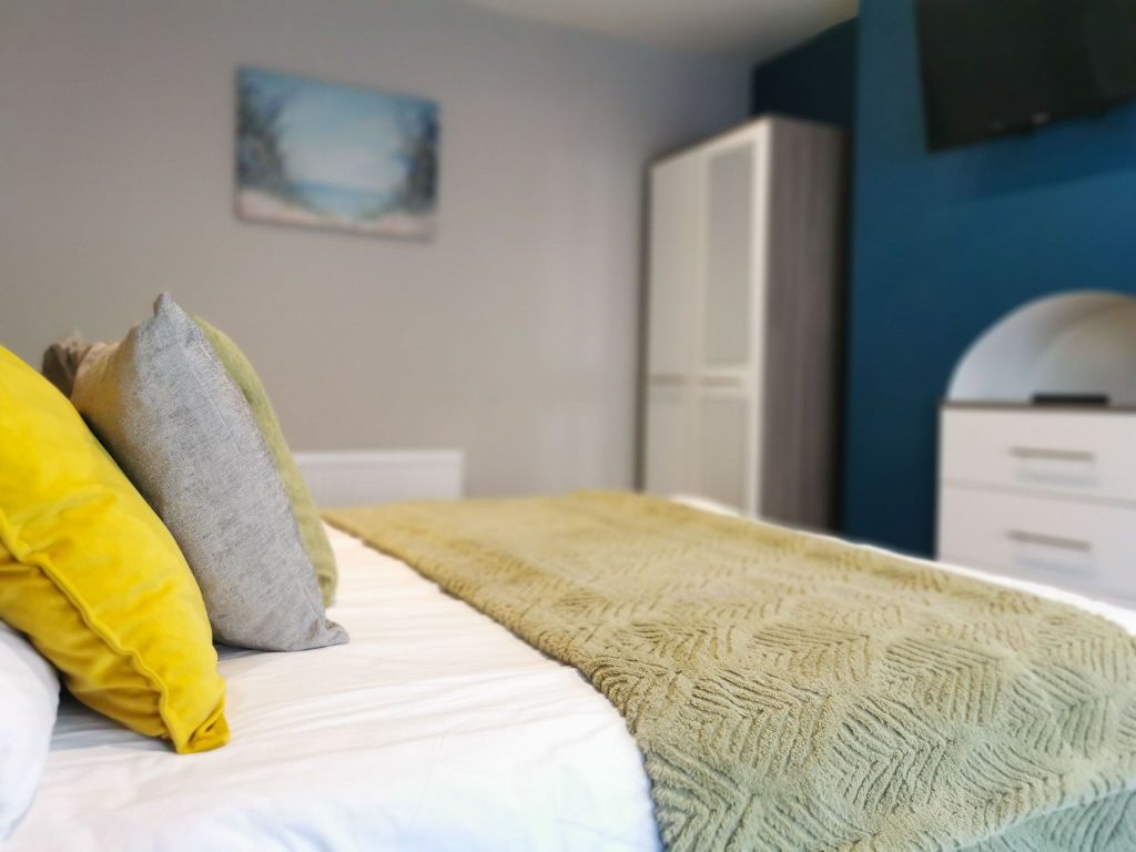 Property photo 3 of 12