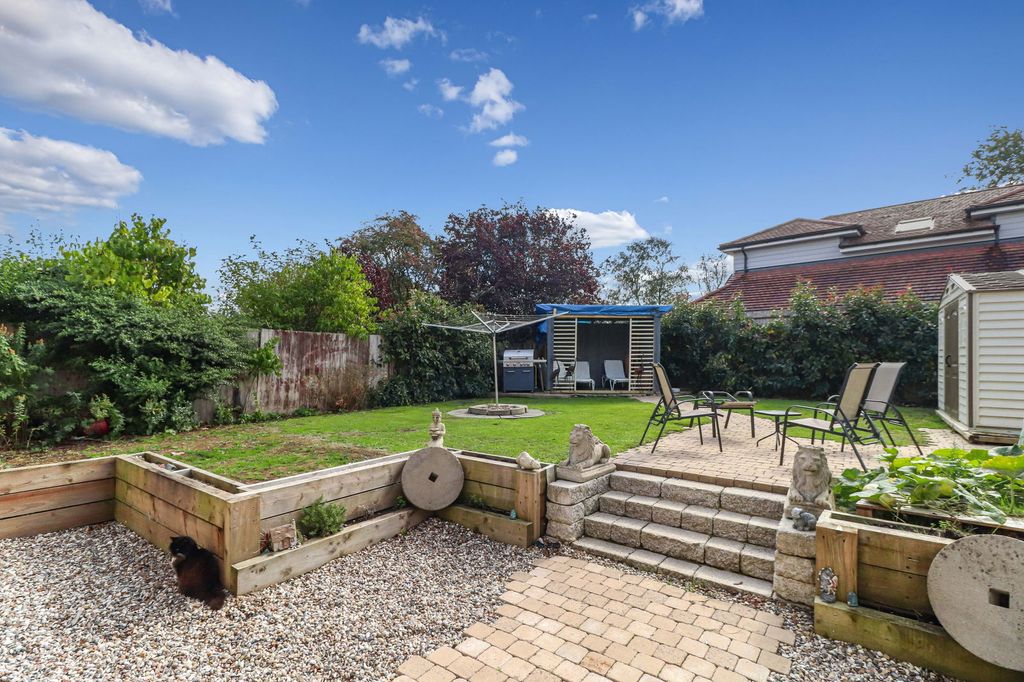 Property photo 3 of 31