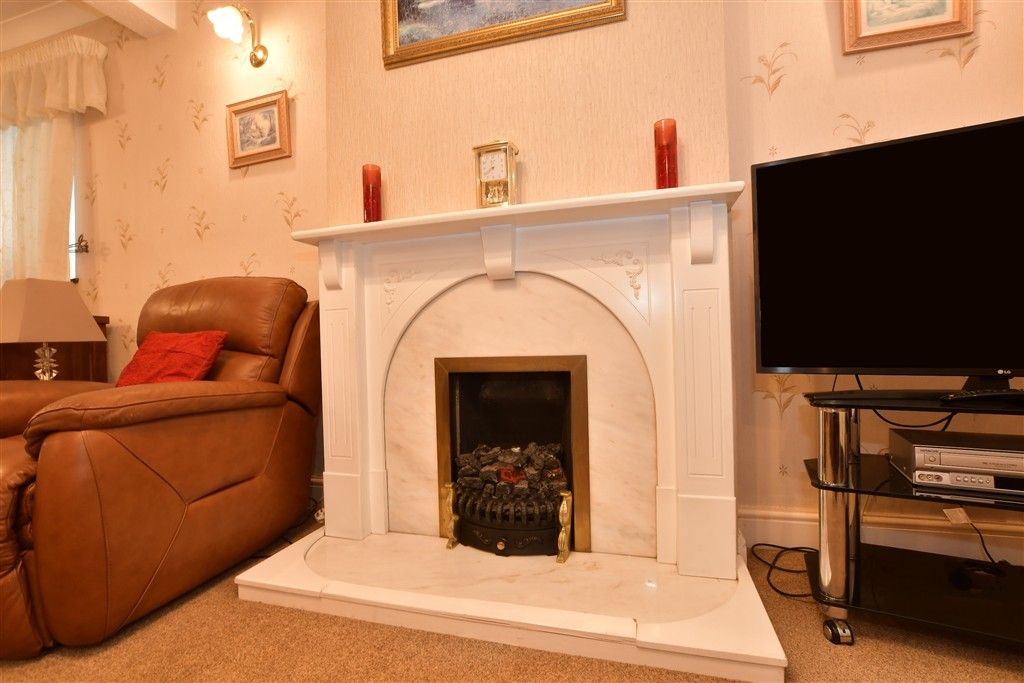 Property photo 3 of 14 Internal Feature
