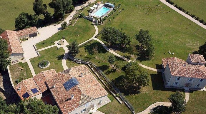 Property photo 1 of 50