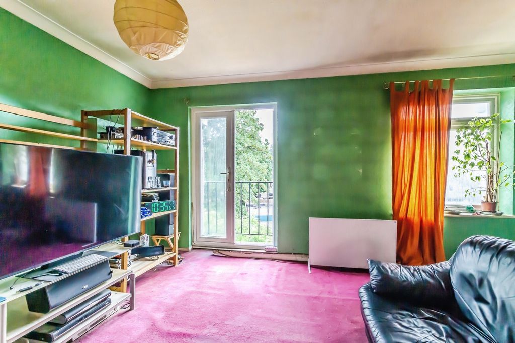 Property photo 2 of 16 Pbox-Img.Jpg