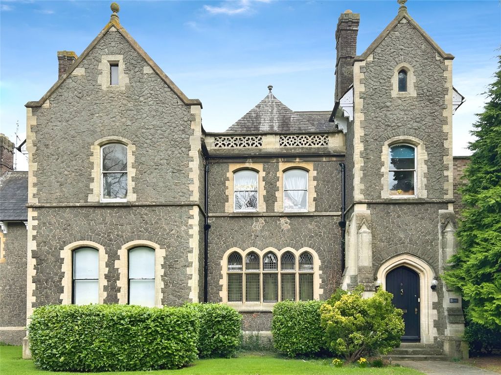 Property photo 2 of 10 Picture 2