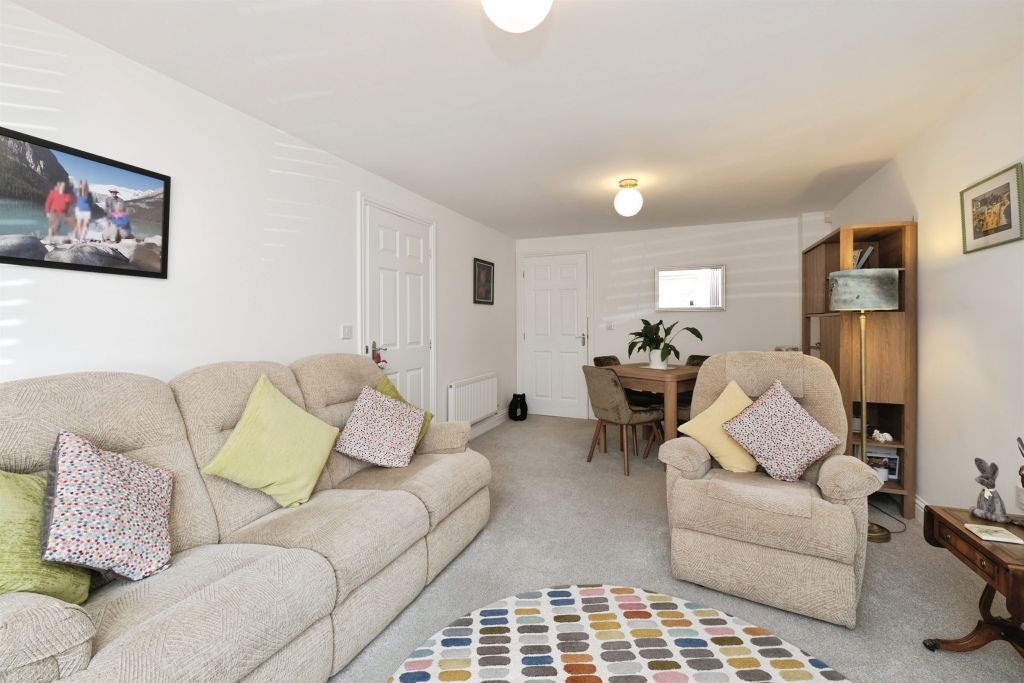 Property photo 3 of 25