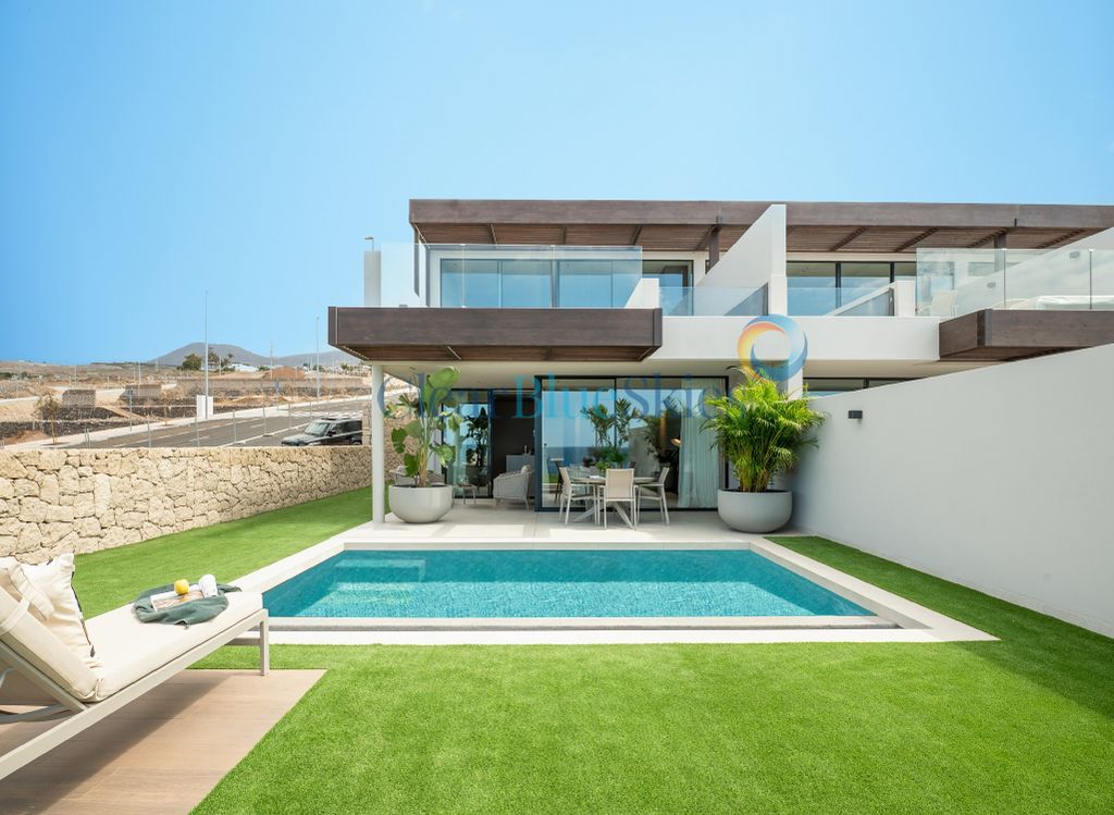 Property photo 3 of 24