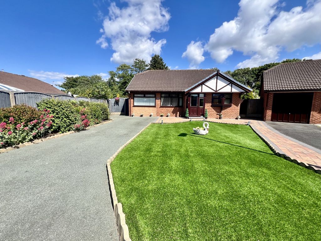 Property photo 1 of 21