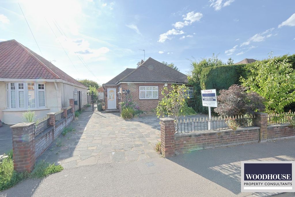 Property photo 1 of 50