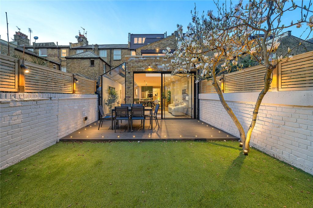 Property photo 3 of 25 Picture No. 91