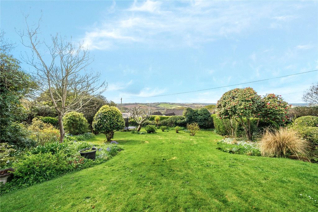 Property photo 2 of 14 Picture No. 26