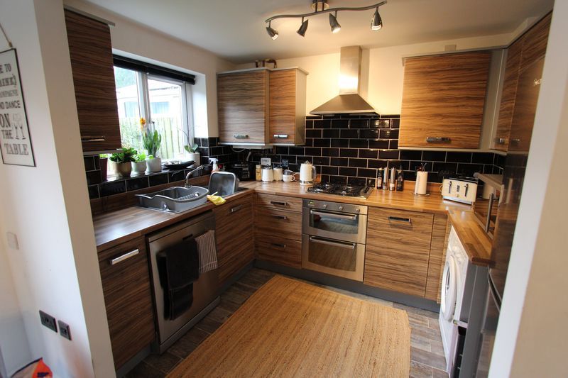 Property photo 3 of 23 Photo 1