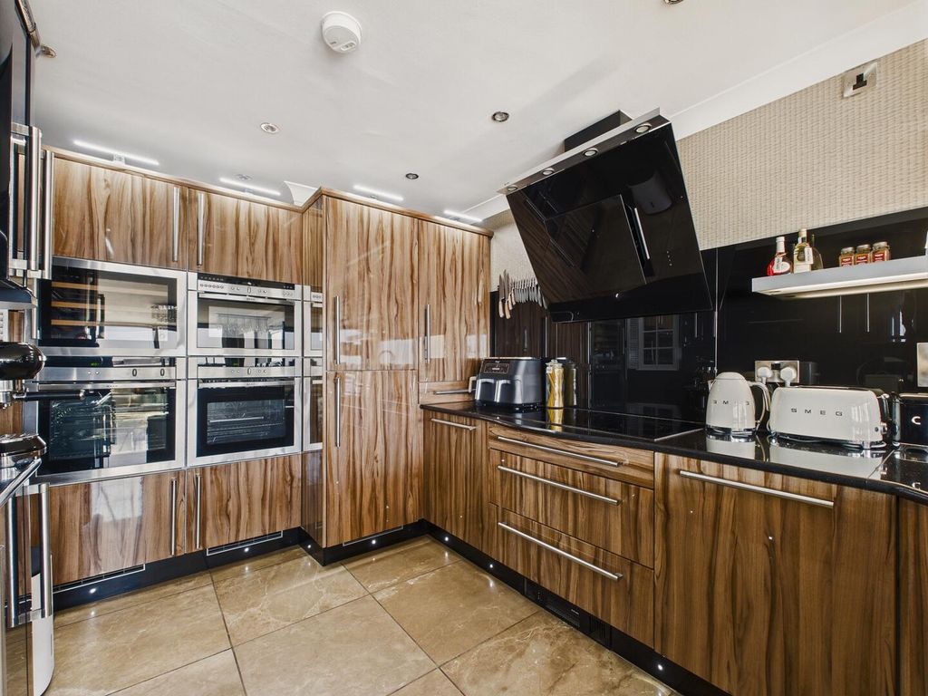 Additional image 10 of 2 bed flat for saleEsplanade, Porthcawl CF36