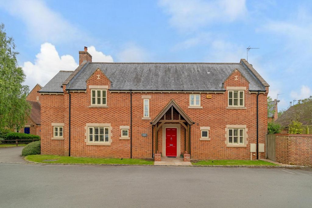 Property photo 1 of 35