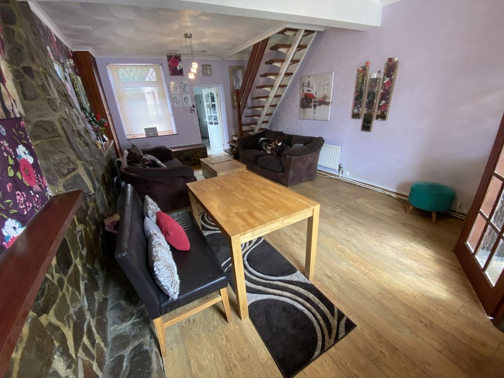 Property photo 3 of 8 Lounge-Dining Room