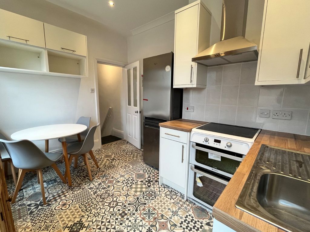 Property photo 3 of 8 Picture No. 05