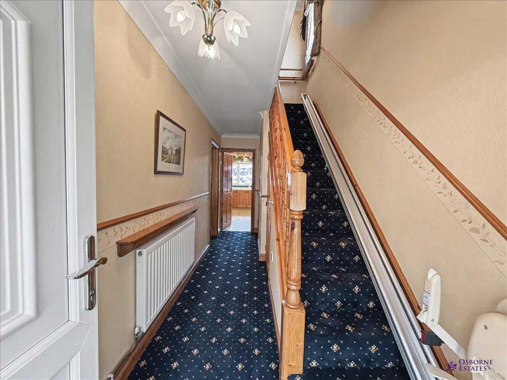 Property photo 3 of 29