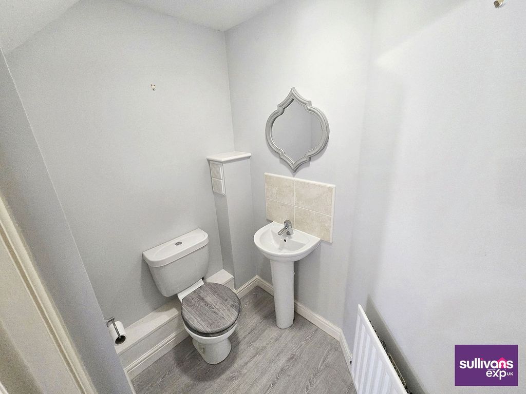 Property photo 3 of 18