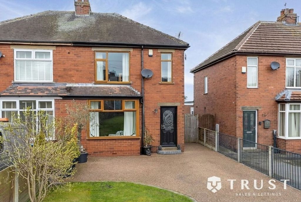 Property photo 3 of 31