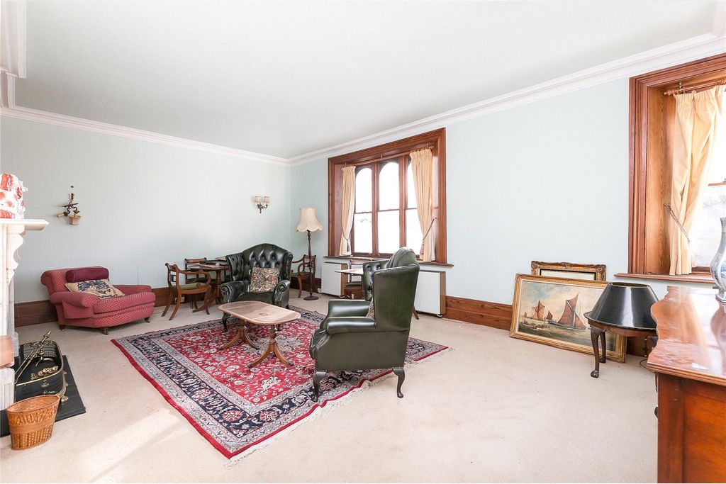 Property photo 2 of 11 Reception Room