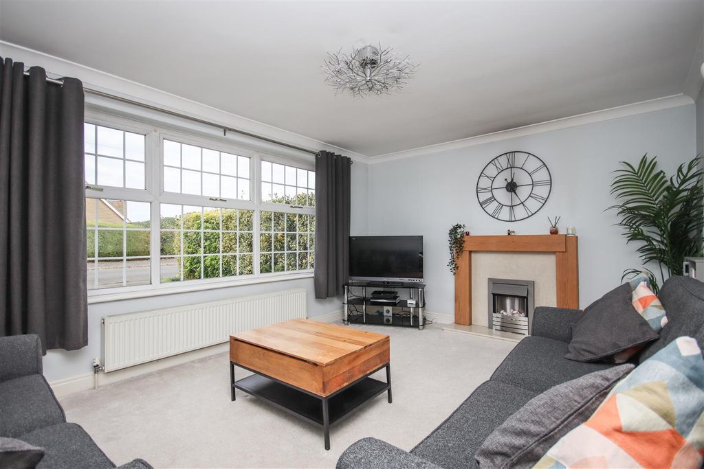 Property photo 2 of 16 Img_9974.Jpg