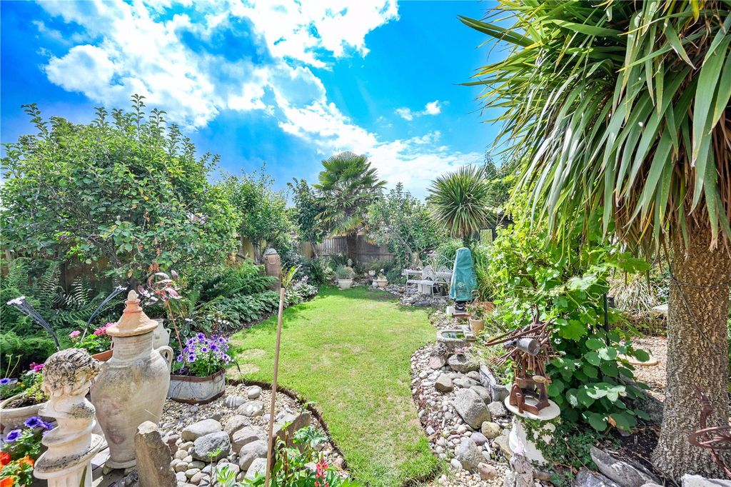Property photo 3 of 16 Picture No. 20