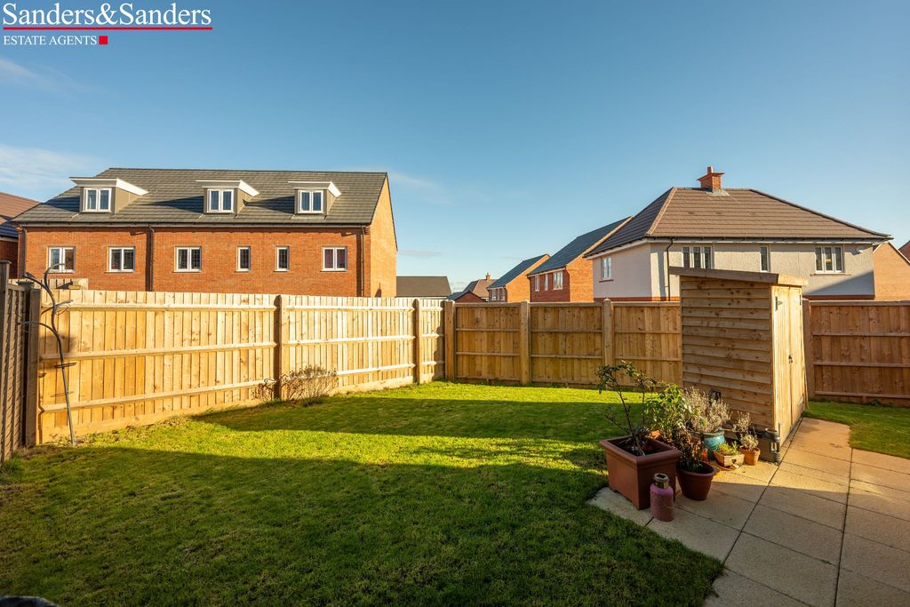 Property photo 2 of 20 Photograph 2