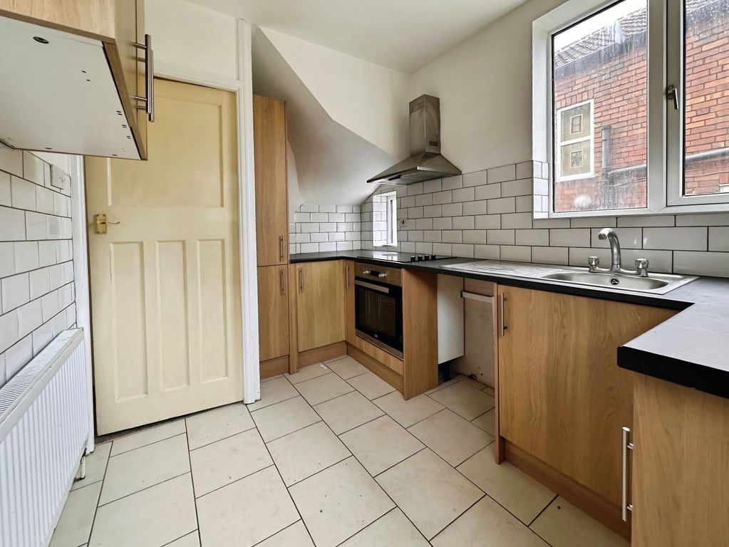 Property photo 2 of 16 Kitchen