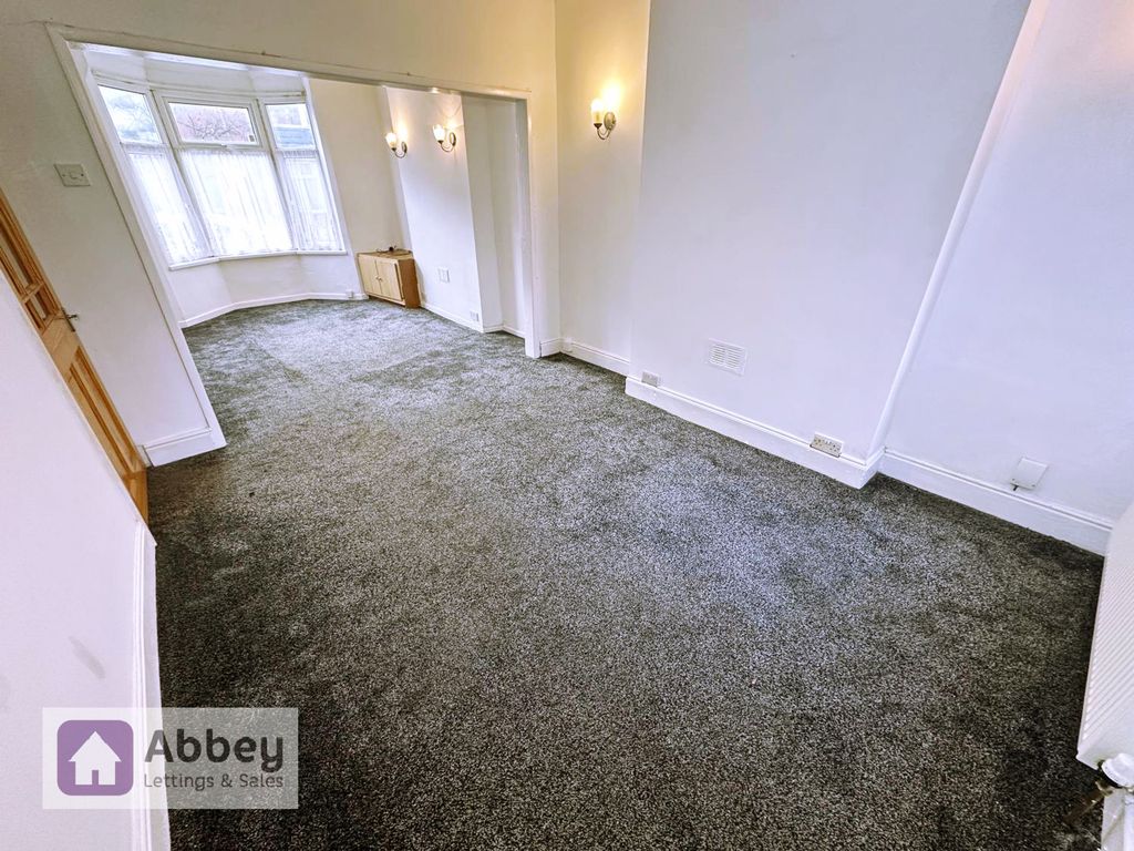 Property photo 3 of 22 Lounge/Diner