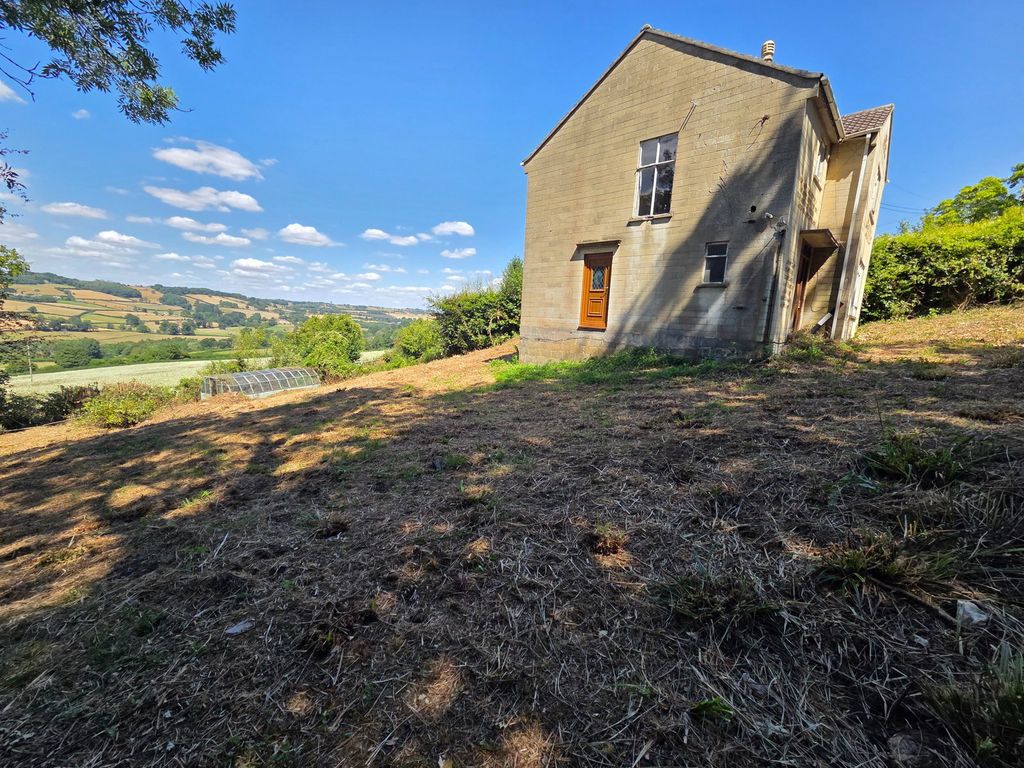 Property photo 3 of 10