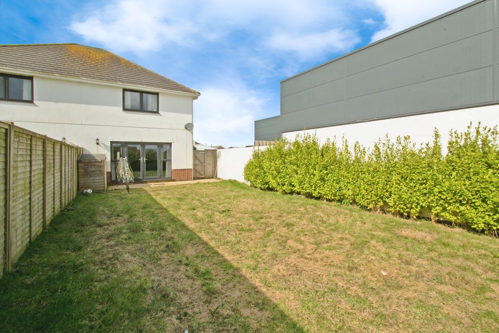 Property photo 3 of 17 Photography