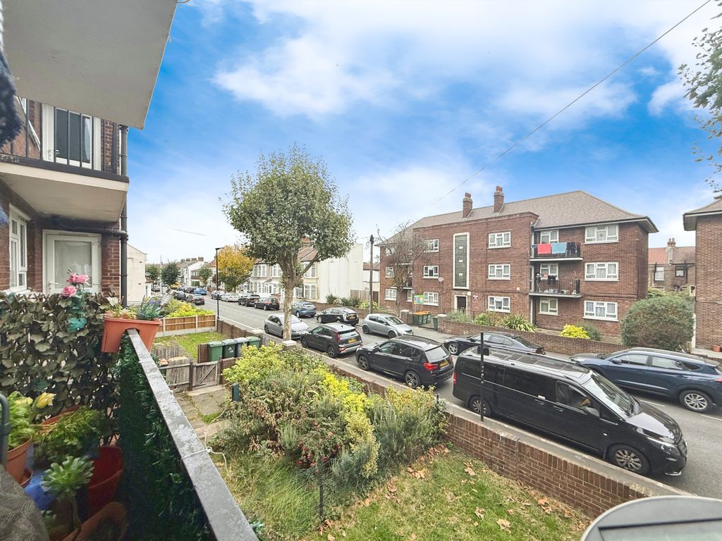 Property photo 2 of 8 F6Fb0c35-Img_3347.Jpeg