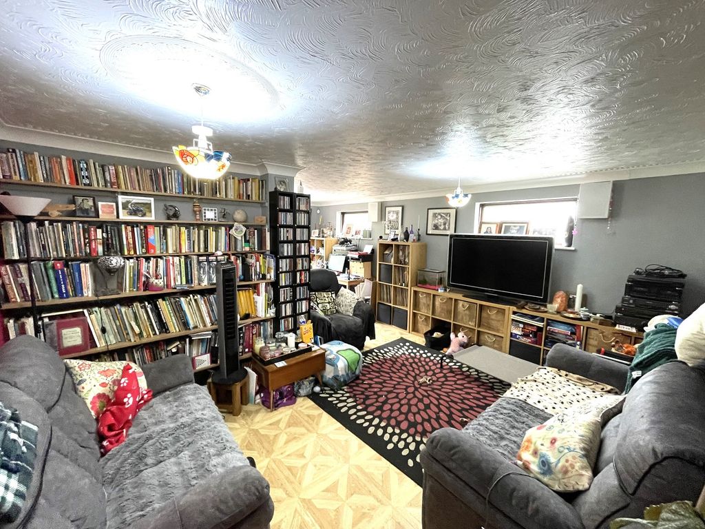 Property photo 3 of 18 Not Specified