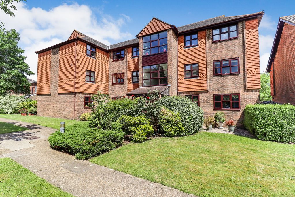 Property photo 1 of 10