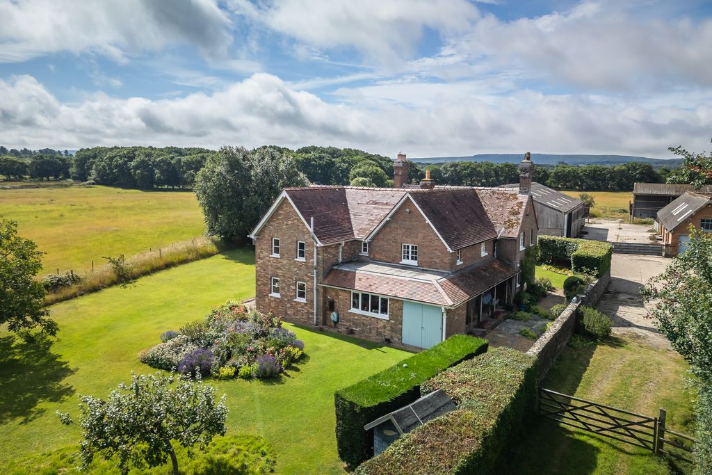 Additional image 35 of 4 bed country house to rentBarnhill Road, Ridge BH20