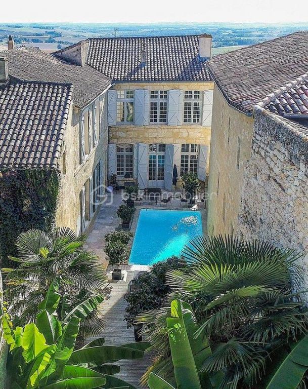 Property photo 2 of 30