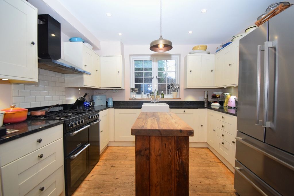 Property photo 3 of 14