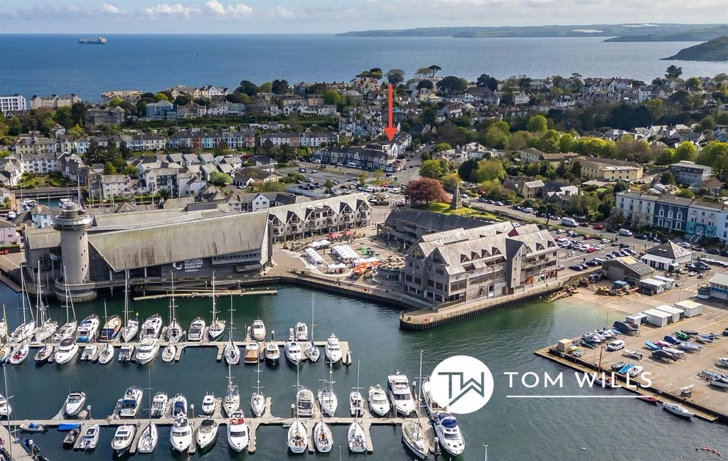 Property photo 1 of 14