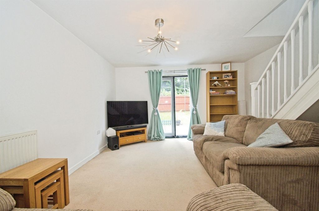 Property photo 3 of 17