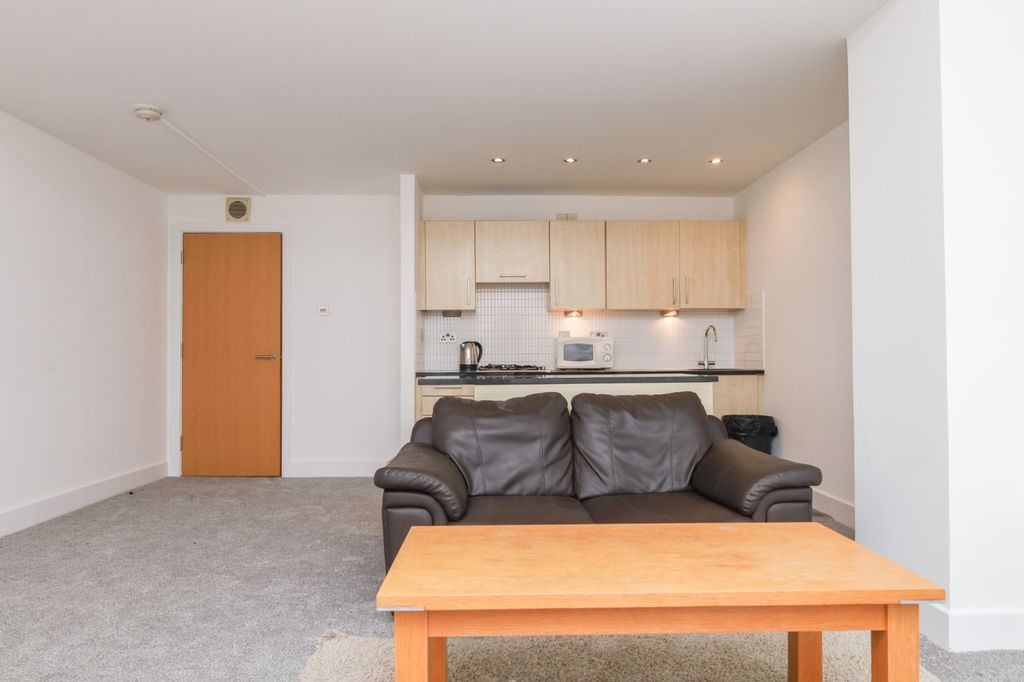 Property photo 3 of 12 Photo 3