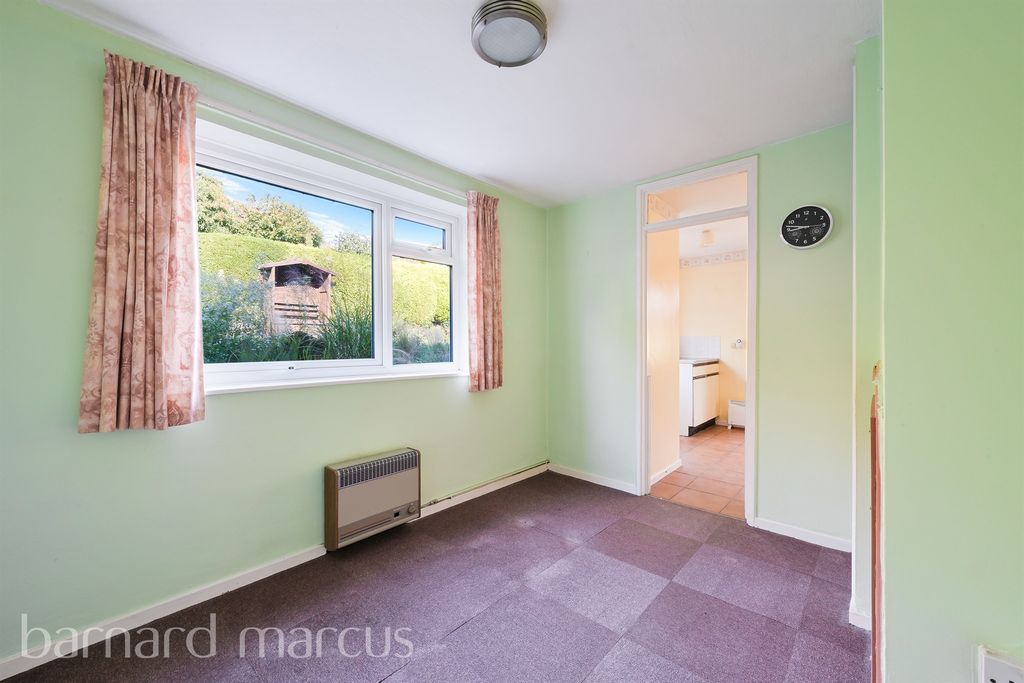 Property photo 3 of 9