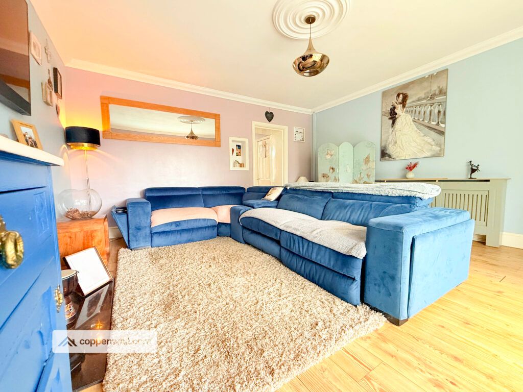 Property photo 3 of 31