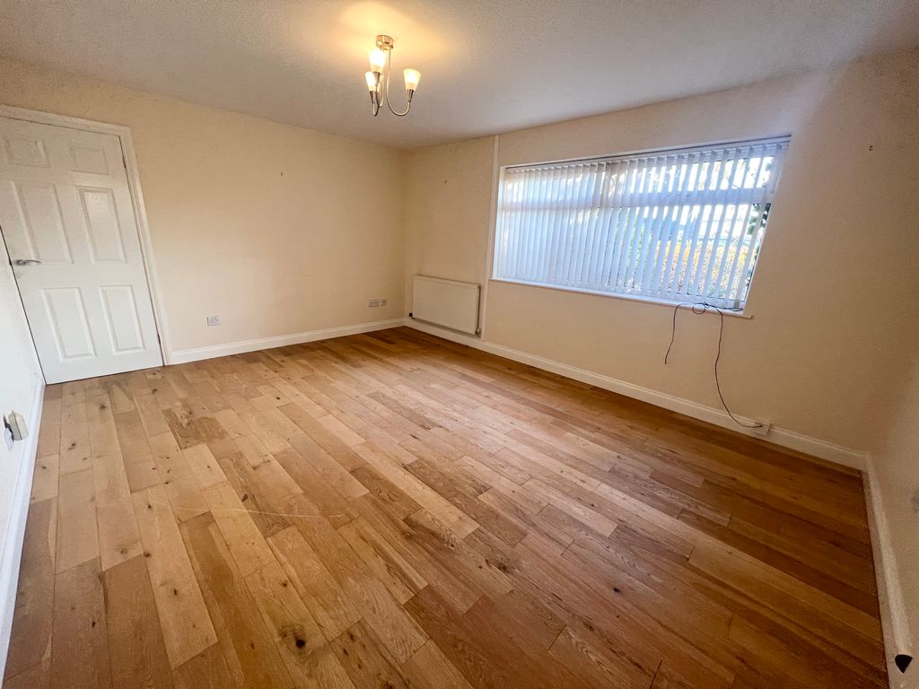 Property photo 3 of 12 Img_6661